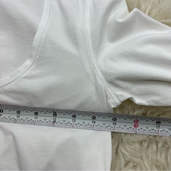 Lululemon top - Picture 6 of 10